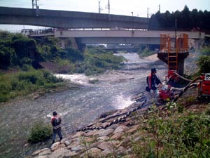 ��΍Ђ̏��΂ɔ_�Ɨp�����劈��
�ߐ{��P���y�n���ǋ�A���������Ί������x��